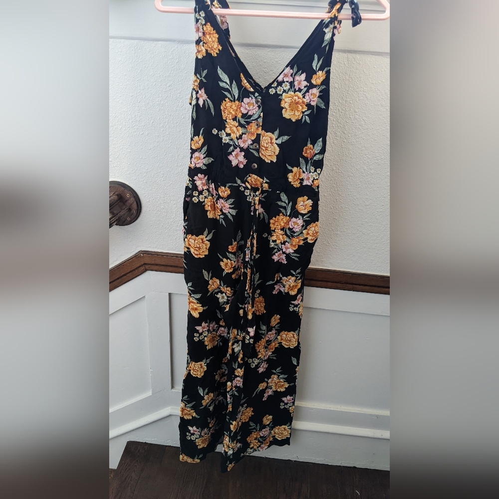 Floral Tie-Sleeve Jumpsuit